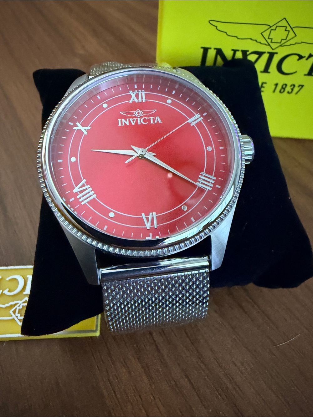 New Invicta Men’s Red Dial Stainless Steel Mesh Watch NIB